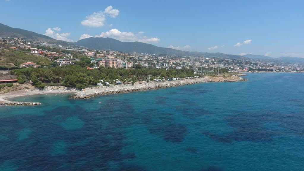 Villaggio Dei Fiori Санремо Екстер'єр фото