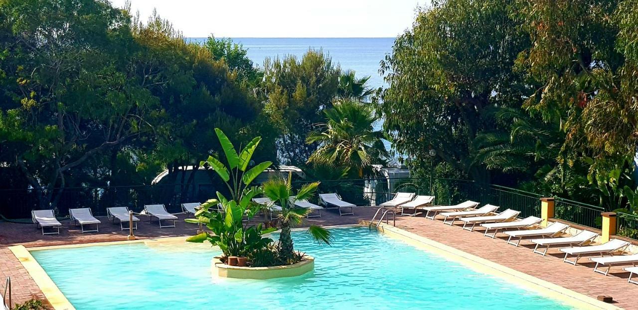 Villaggio Dei Fiori Санремо Екстер'єр фото